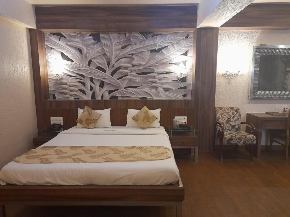 Hotel Mayur By Wb Inn Ulhāsnagar Εξωτερικό φωτογραφία